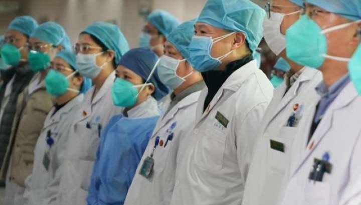 پرەزيدەنت اكىمشىلىگىنىڭ قىزمەتكەرلەرى كوروناۆيرۋسقا قارسى كۇرەسكە بىركۇندىك جالاقىسىن اۋداردى