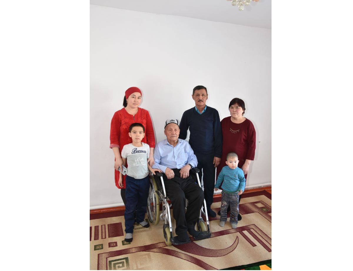 جەڭىستىڭ ءجۇز جاساعان جاۋىنگەرى