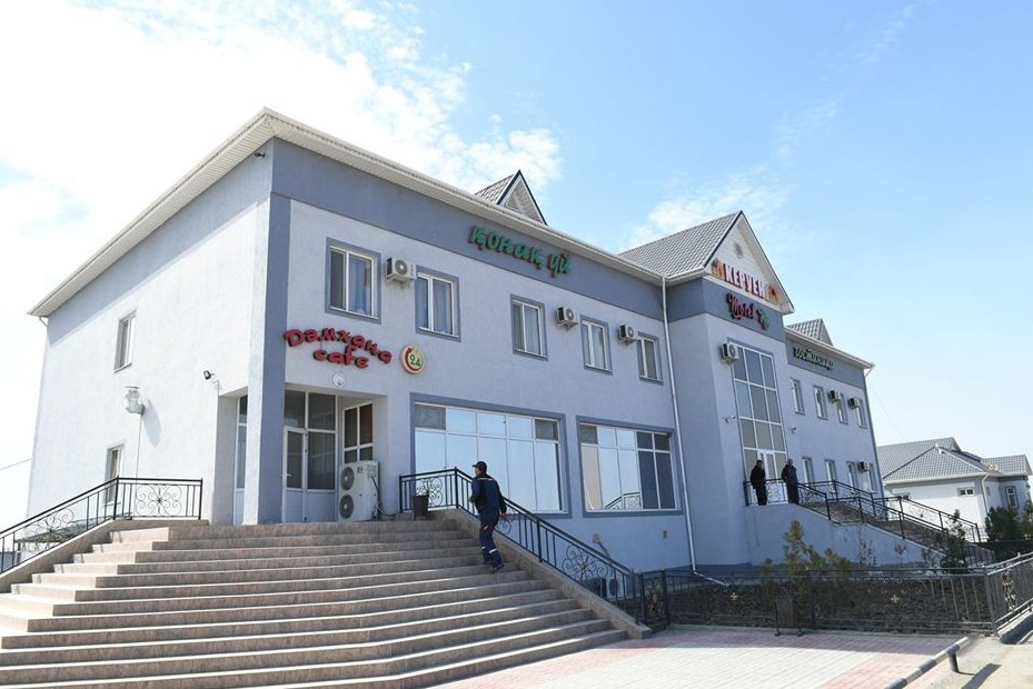 قىزىلوردا: وبلىس اكىمى قىزمەت كورسەتۋ كەشەندەرىن ارالادى