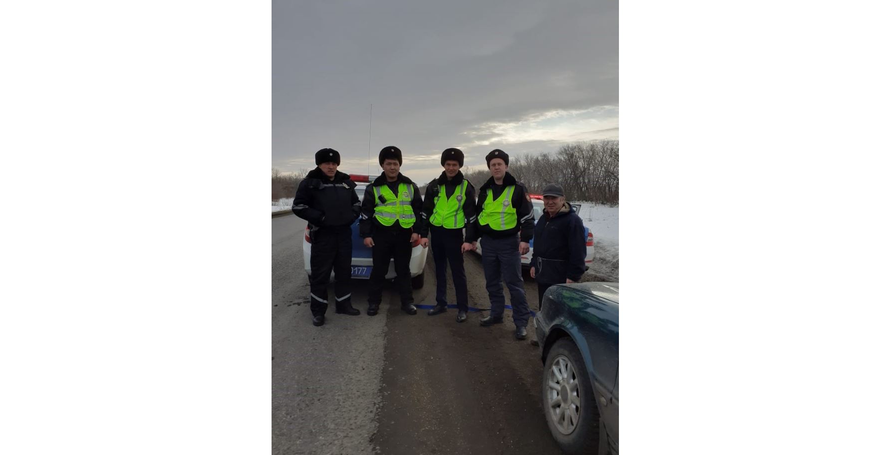 90 شاقىرىم بويى پوليتسيا سۇيرەگەن