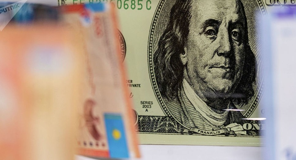 قازاق تەڭگەسى  مەن اقش دوللارى ەندى باسقاشا ساۋدالانادى