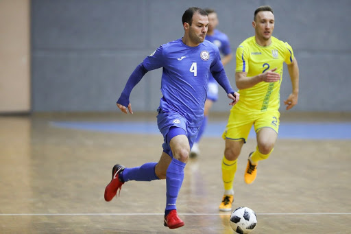 فۋتزال: تاينان جىلدىڭ ۇزدىك ويىنشىسى اتاعىنان ۇمىتكەر