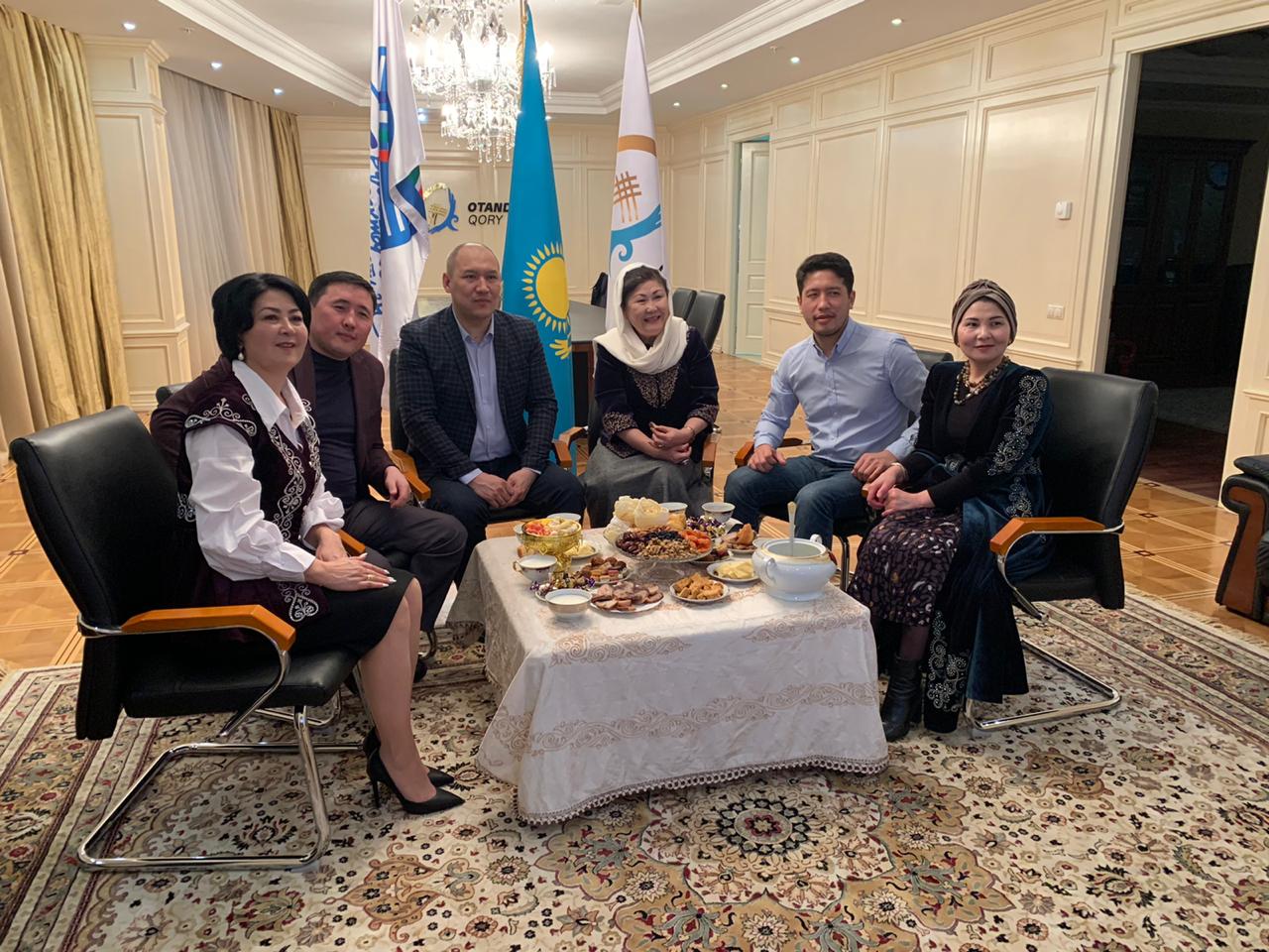 دۇنيەجۇزى قازاقتارىنىڭ قاۋىمداستىعى مەن «وتانداستار قورى» «online-nauryz» وتكىزدى