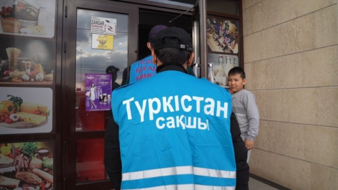 تۇركىستان: پوليتسيانىڭ 300-گە جۋىق قوعامدىق كومەكشىسى تۇسىندىرمە جۇمىستارىن جۇرگىزۋدە