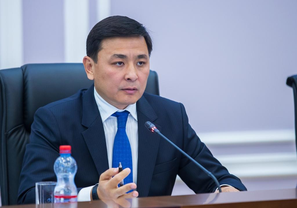 ەلوردا اكىمدىگى پرەزيدەنت تاپسىرمالارىن ىسكە اسىرىپ جاتىر