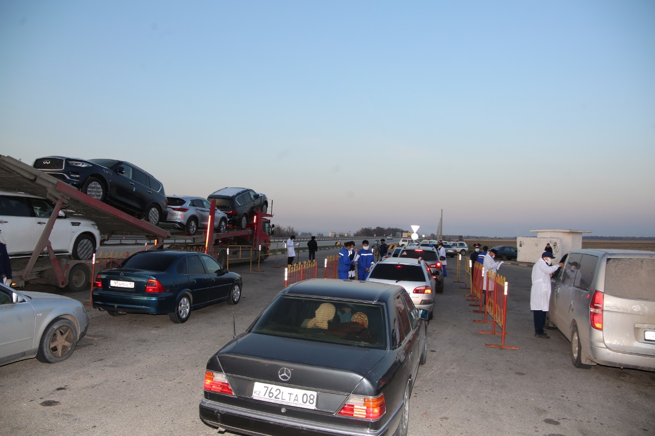 جامبىل وبلىسىنىڭ بەكەتتەرىندە 33 مىڭنان اسا جولاۋشى تەكسەرىلدى