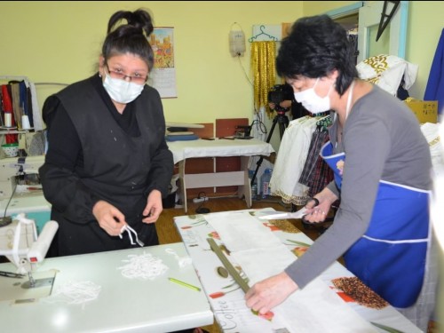 تارازدا 4000-عا جۋىق مەديتسينالىق ماسكا تەگىن تاراتىلىپ جاتىر