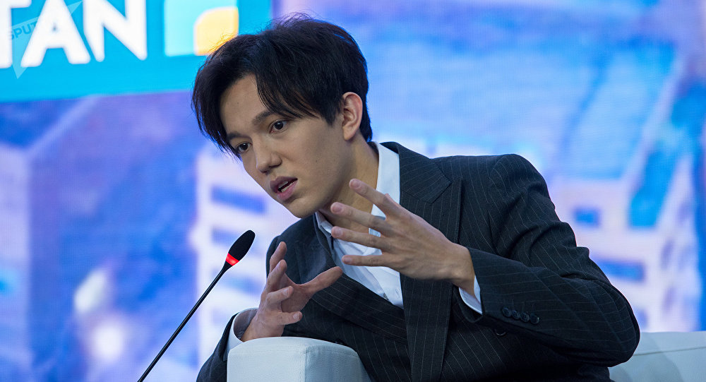 قازاقستانداعى جانە الەمدەگى بارلىق دارىگەرلەرگە باسىمدى يەمىن - د. قۇدايبەرگەن