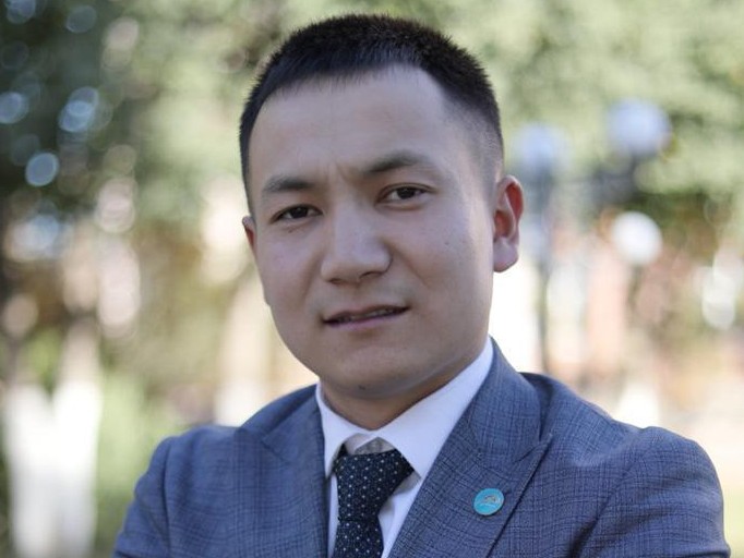 قايتالاناتىن ۋاقىتتا, قايتالانبايتىن ساتتەر-اي   