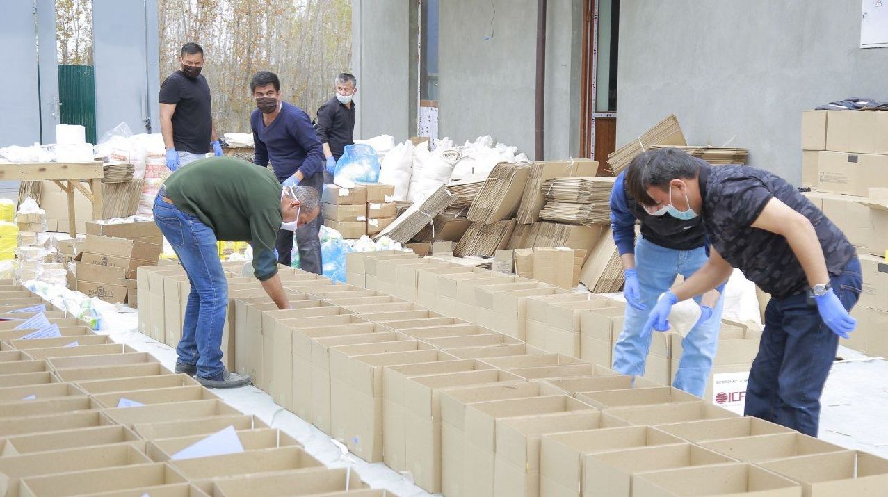 ميللياردەر شوديەۆتىڭ قورى وزبەكستانداعى 1500 وتباسىنا كومەك جىبەردى