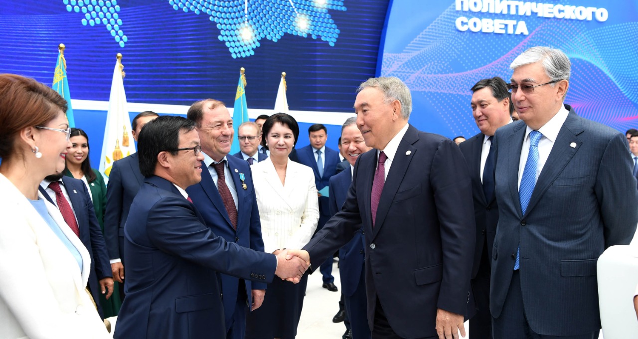 «Nur Otan» پارتياسىنىڭ الەۋەتى پرەزيدەنتتىڭ كوروناۆيرۋسپەن كۇرەس باستامالارىن قولداۋعا جۇمىلدىرىلسىن - ەلباسى