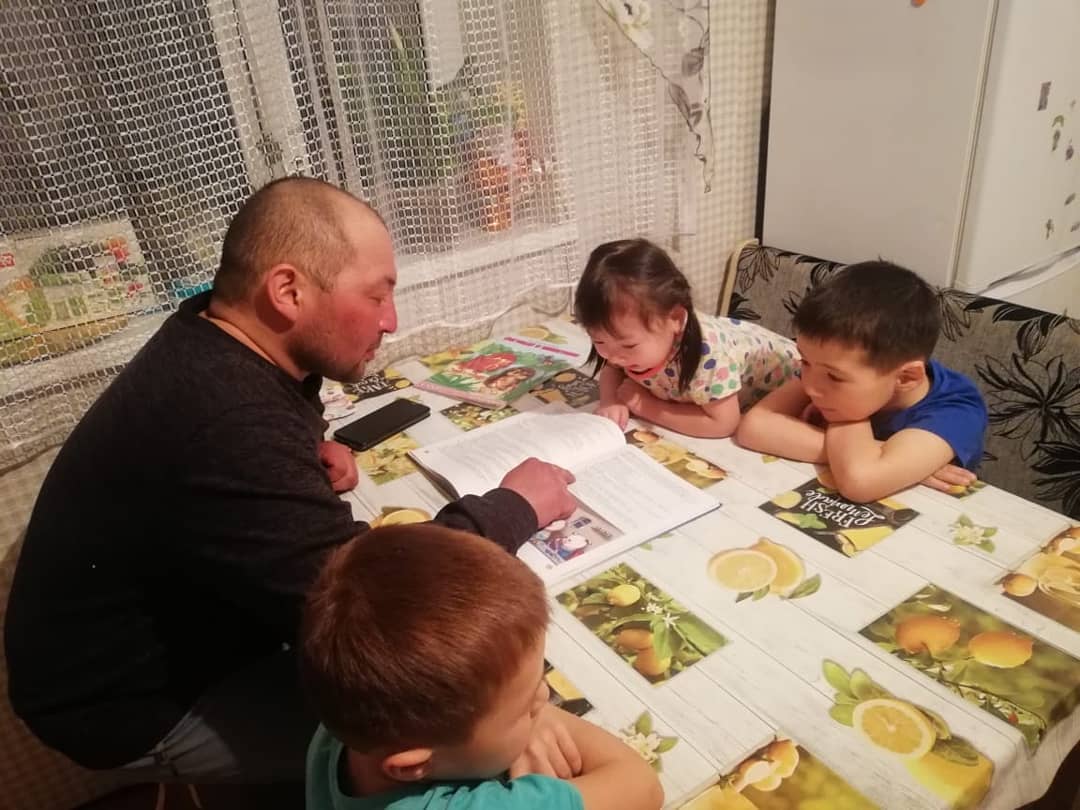 «اكەلەر ەرتەگى وقيدى» اكتسياسى باستالدى