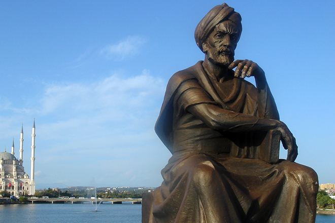 تاريحتا قالعان ىندەتتەر