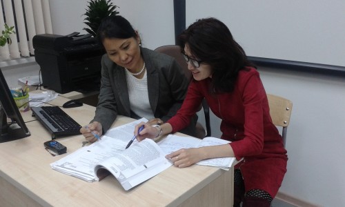 اقتاۋلىق مۇعالىمدەر اعىلشىن تىلىنەن ۆيدەوساباقتار دايىندادى