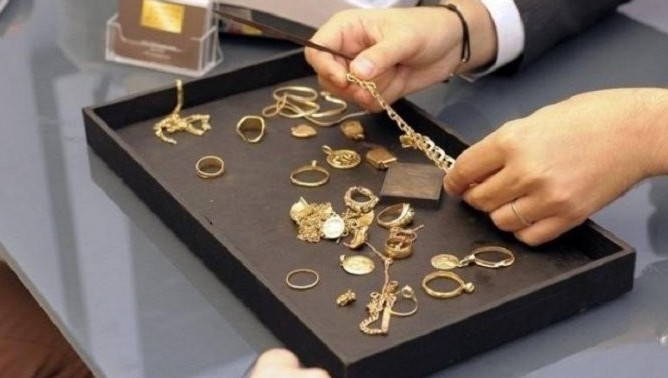 ميكروقارجى ۇيىمدارىن, لومباردتار مەن ينتەرنەت-نەسيە بەرۋشىلەردى تەكسەرۋ باستالدى