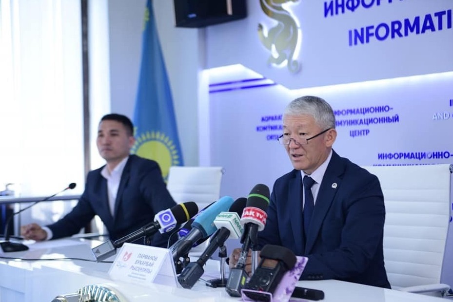 شىمكەنت: «تاۋەلسىزدىككە 20 جىل» تۇرعىن الابىنداعى تۇرعىندارعا الەۋمەتتىك قولداۋ كورسەتىلۋدە