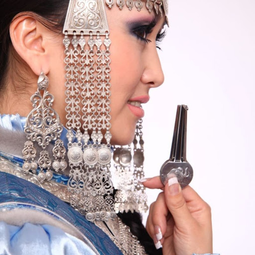 ياكۋتيانىڭ ەتنو-ورىنداۋشىسى «تۇران» انسامبلىمەن ونلاين ونەر كورسەتتى