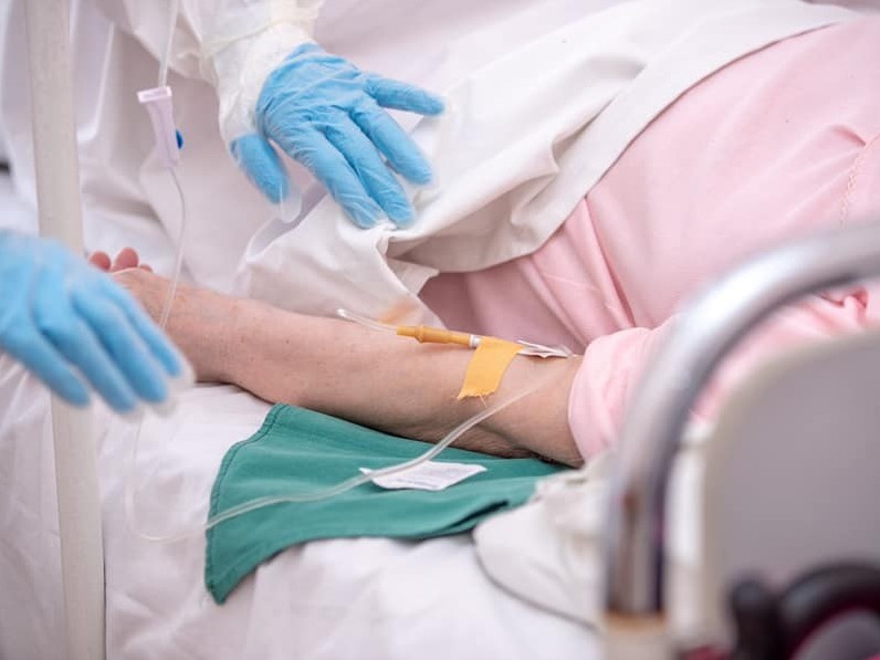 قاراعاندىدا جۇرەك سوعىسى توقتاعان ناۋقاس شەتەلدە بولماعان