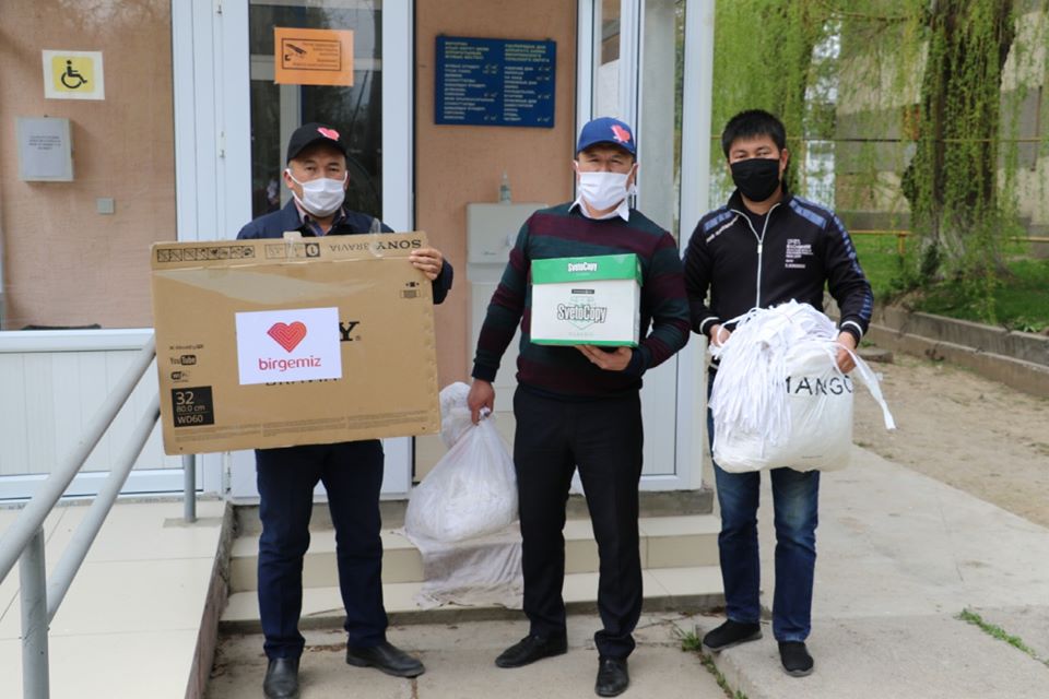 تۇلكىباس اۋدانىندا 62 مىڭنان استام بەتپەردە تەگىن تاراتىلدى