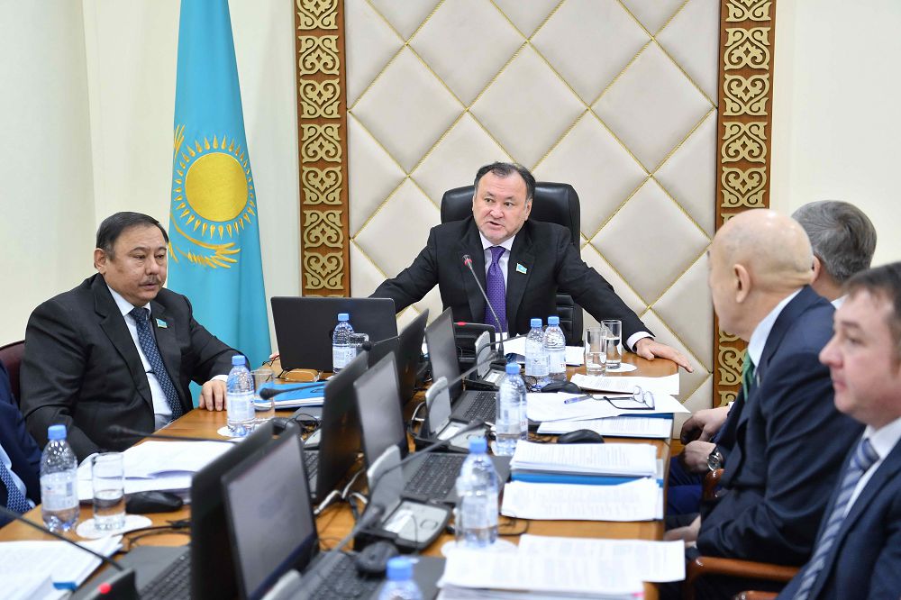 قازاقستان مەن اقش اراسىنداعى كونسۋلدىق ارتىقشىلىقتار مەن يممۋنيتەتتەر تۋرالى كەلىسىم قارالدى