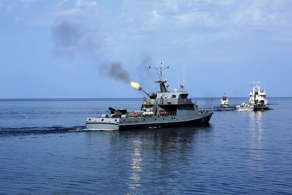 قازاقستاننىڭ اسكەري-تەڭىز كۇشتەرىنە 27 جىل تولدى