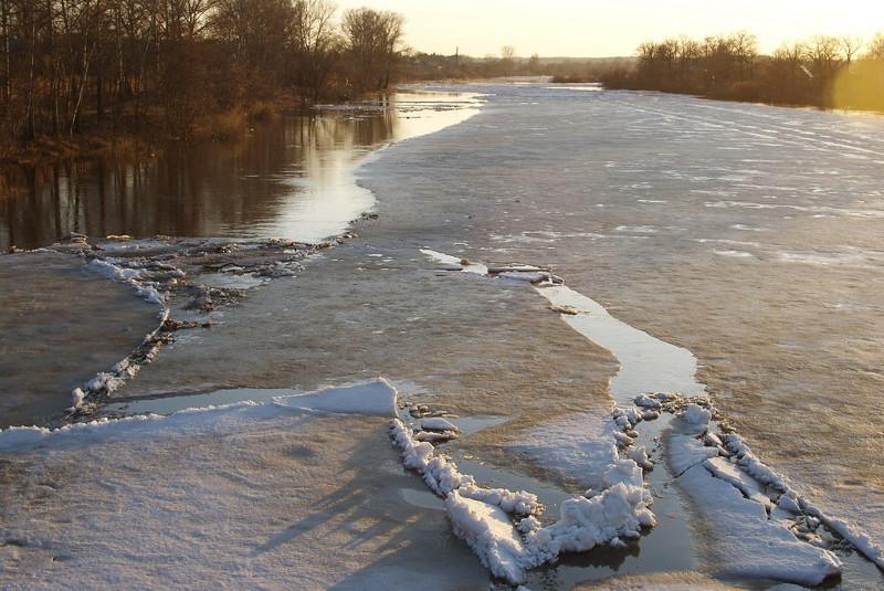 اقمولا وبلىسىندا تاسقىن سۋ قاۋپى ءالى سەيىلگەن جوق