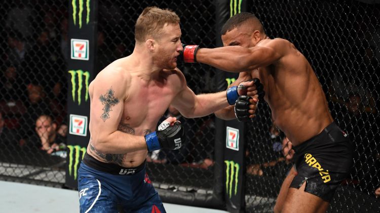 مما: فەرگيۋسونعا قارسى گەتجي شىعادى