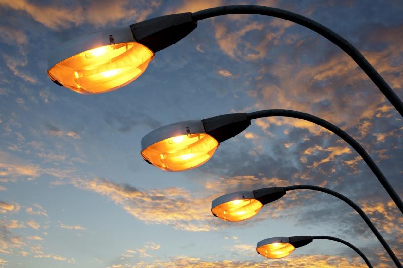 ەلوردا كوشەلەرىن جارىقتاندىرۋ جۇمىستارى جالعاسۋدا