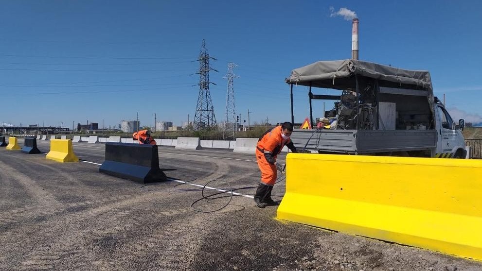 شىمكەنتتە «سايرام-سۋ» وزەنىنە سالىنعان كوپىر مەرزىمىنەن بۇرىن اياقتالدى