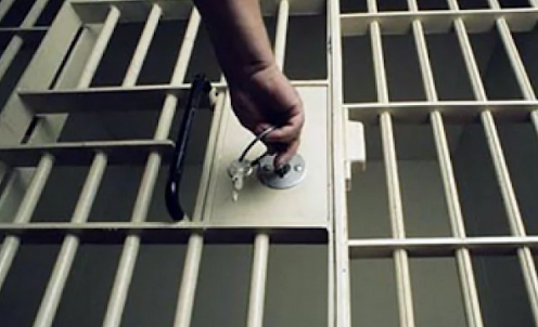 اتىراۋ: جانبايدىڭ 4 تۇرعىنى 3 تاۋلىككە قامالدى