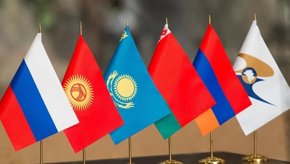 پرەزيدەنت جوعارى ەۋرازيالىق ەكونوميكالىق كەڭەس مۇشەلەرىنىڭ جۇمىس كەزدەسۋىنە قاتىسادى