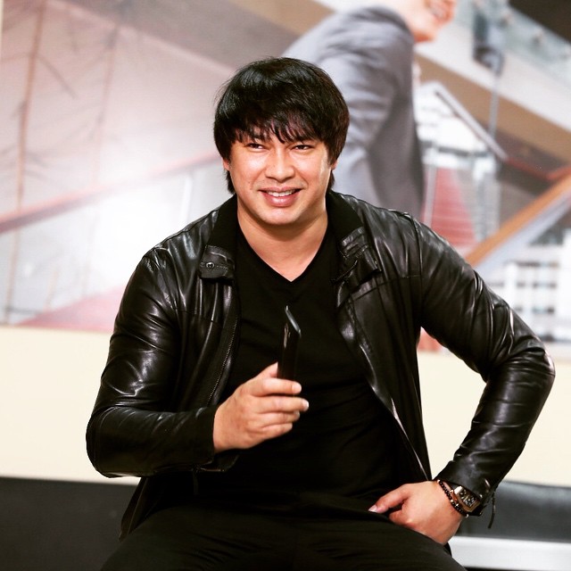 كارانتيندەگى ونەر جۇلدىزدارى جانە  eGov پورتالى