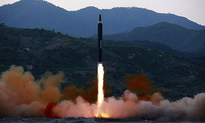 سولتۇستىك كورەيا بالليستيكالىق زىمىران ۇشىردى