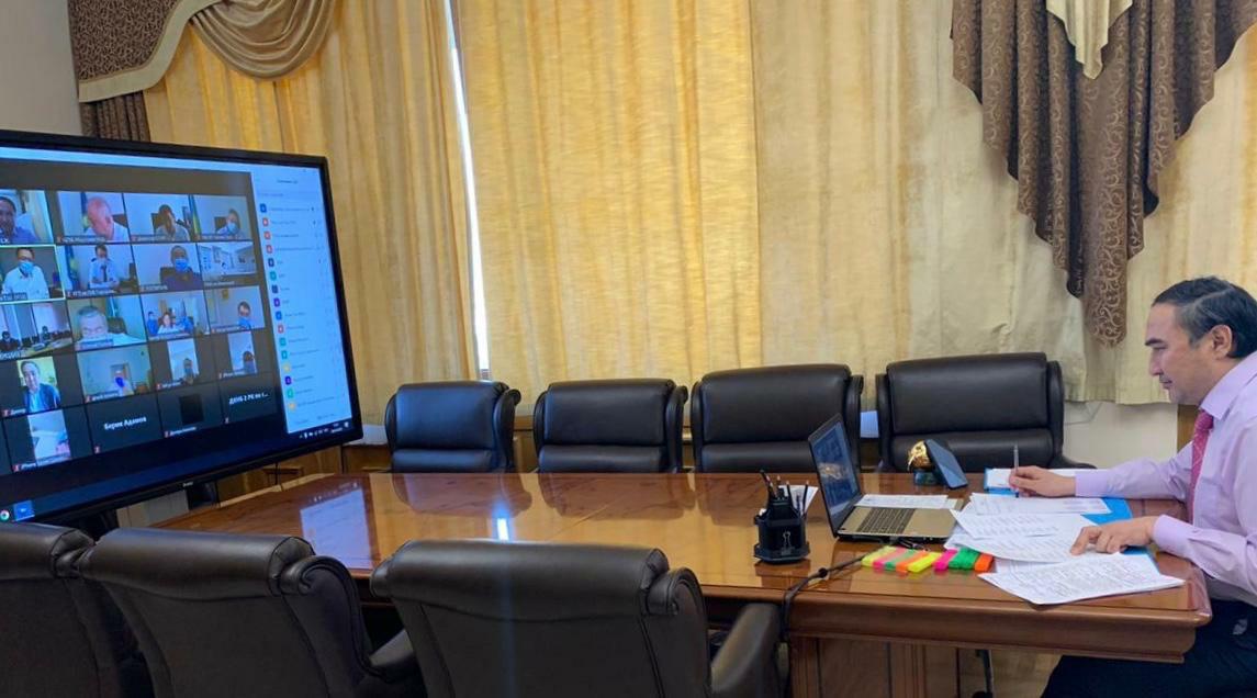 الماتى اكىمىنىڭ ورىنباسارى باس دارىگەرلەردىڭ ەسەبىن تىڭدادى