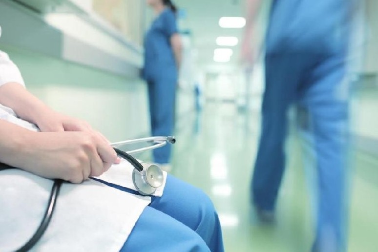 قوسىمشا اقىنى تەگىس الدى