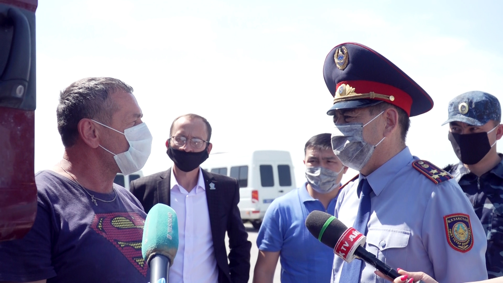 شىمكەنتتە توتەنشە جاعداي رەجيمىن بۇزعانى ءۇشىن 842 حاتتاما تولتىرىلدى