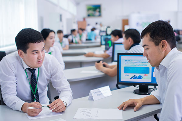 ماڭعىستاۋدا تۇرعىنداردى جۇمىسپەن قامتۋعا  34 ملرد تەڭگە ءبولىندى