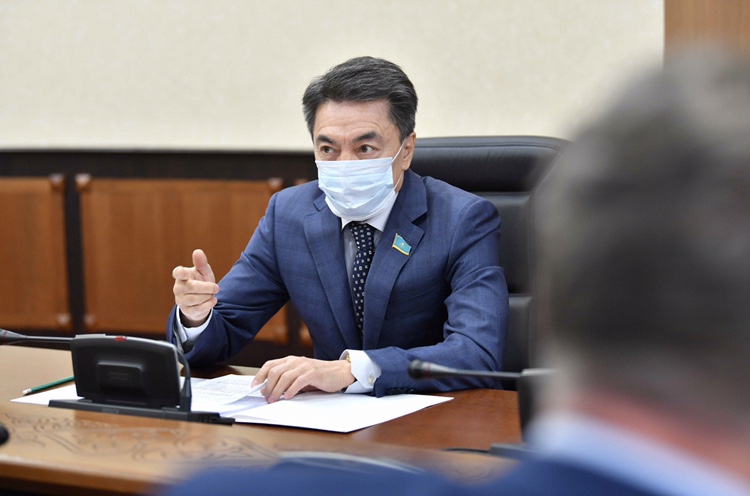 ا. شاكىروۆ جۇيە قۇراۋشى كاسىپورىنداردى مەملەكەتتىك قولداۋ ماسەلەسى تۋرالى ايتتى