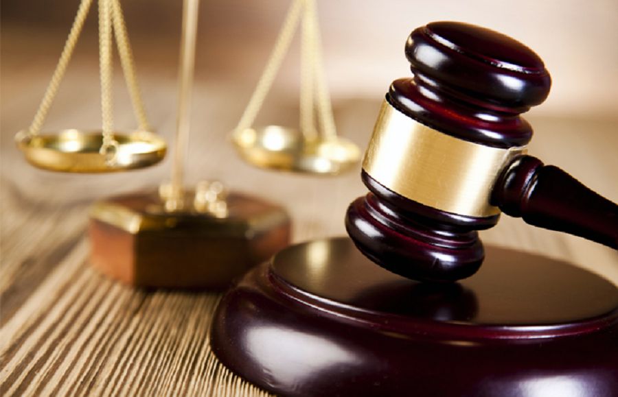 جۇمىس قاشىقتان جالعاسىپ جاتىر