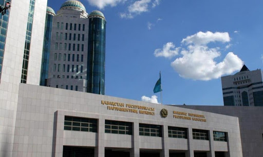 توتەنشە جاعداي كەزىندە تۇراقتىلىقتى قامتاماسىز ەتۋگە باعىتتالعان زاڭ جوباسى قارالدى