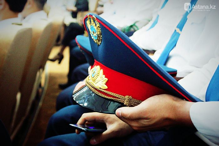 ابىرويىڭدى ساقتاي ءبىل, ساقشى!