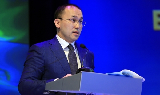 داۋرەن اباەۆ اقپارات جانە قوعامدىق دامۋ ءمينيسترى قىزمەتىنەن بوساتىلدى