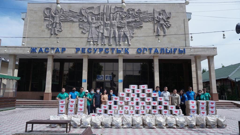 شىمكەنتتە «جانعا جىلۋ» اكتسياسى اياسىندا 100 وتباسىعا كومەك كورسەتىلدى