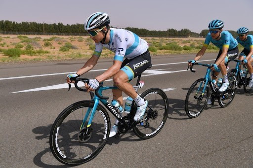 الەكسەي لۋتسەنكو ۆيرتۋالدى «دجيرو د'يتاليا» ۆەلوجارىسىنا قاتىسادى