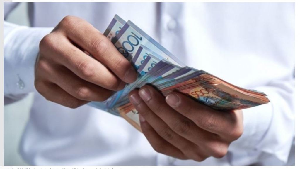 اتىراۋ: مەديتسينا جانە پوليتسيا قىزمەتكەرلەرىنە قارجىلاي كومەك بەرىلدى