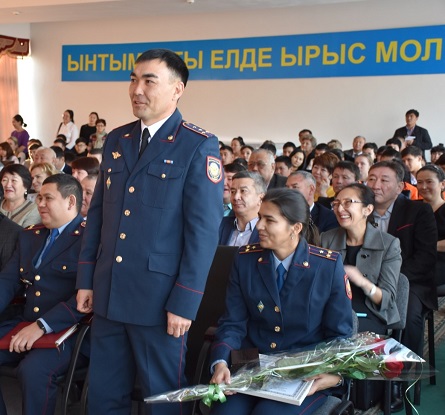 جەتىسۋلىق ۋچاسكەلىك پوليتسەي «ەرلىگى ءۇشىن» مەدالىمەن ماراپاتتالدى