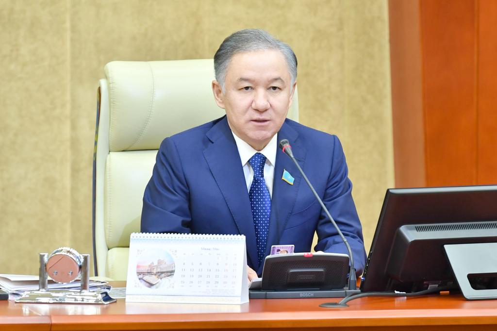 ن.نىعماتۋلين: پرەزيدەنتتىڭ پارلامەنتتىك وپپوزيتسيا ينستيتۋتىن قۇرۋ تۋرالى باستاماسى زاڭنامامەن بەكىتىلدى