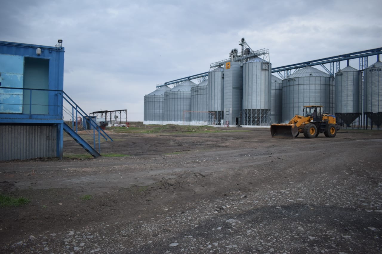 سقو-دا سەبۋگە دايىندالعان 60 توننا استىق ءدانى ۇرلاندى