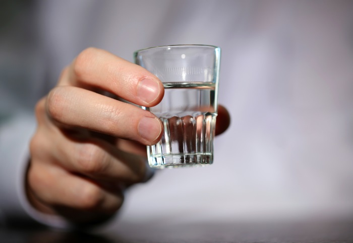 اراق ءىشتى, اجال قۇشتى