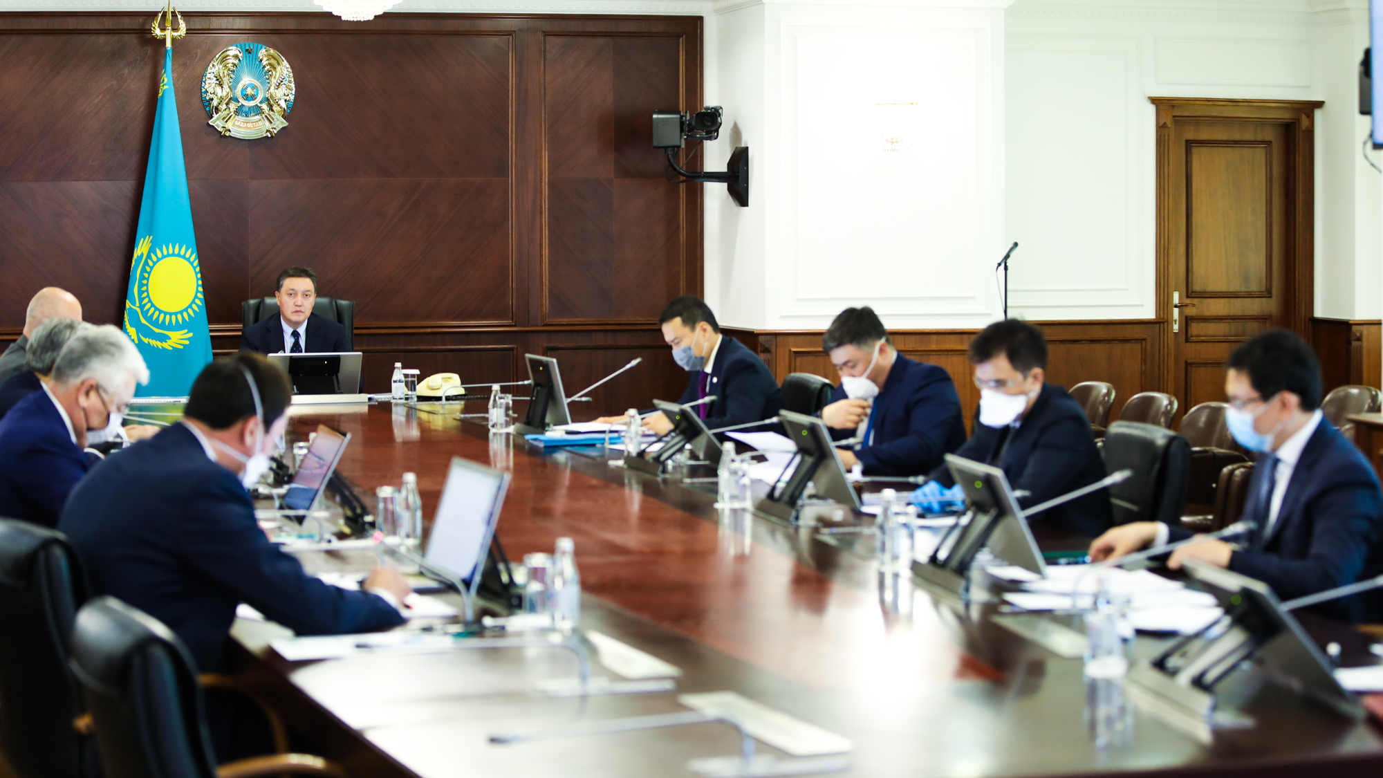 اسقار مامين «بايتەرەك» حولدينگى ديرەكتورلار كەڭەسىنىڭ وتىرىسىن وتكىزدى